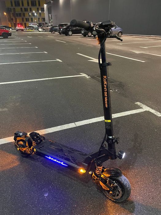 Продам електро самокат KuKirin G2 Master