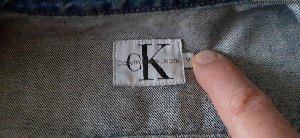 Женская джинсовая куртка Calvin Klein