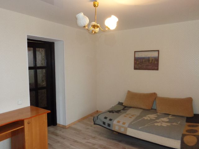 Подобово. Центр. 2 Кімн. Кондиціонер. Wi-Fi. Звітні документи.