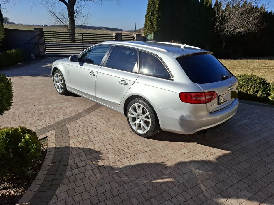 Audi A4 B8 lift 2012r 2.0 143km