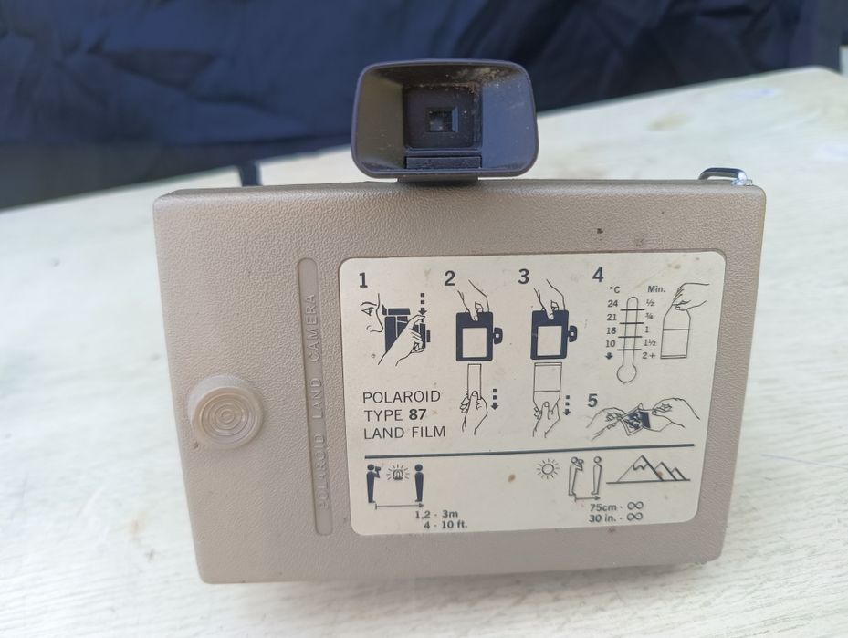 Stary Aparat fotograficzny Polaroid EE22