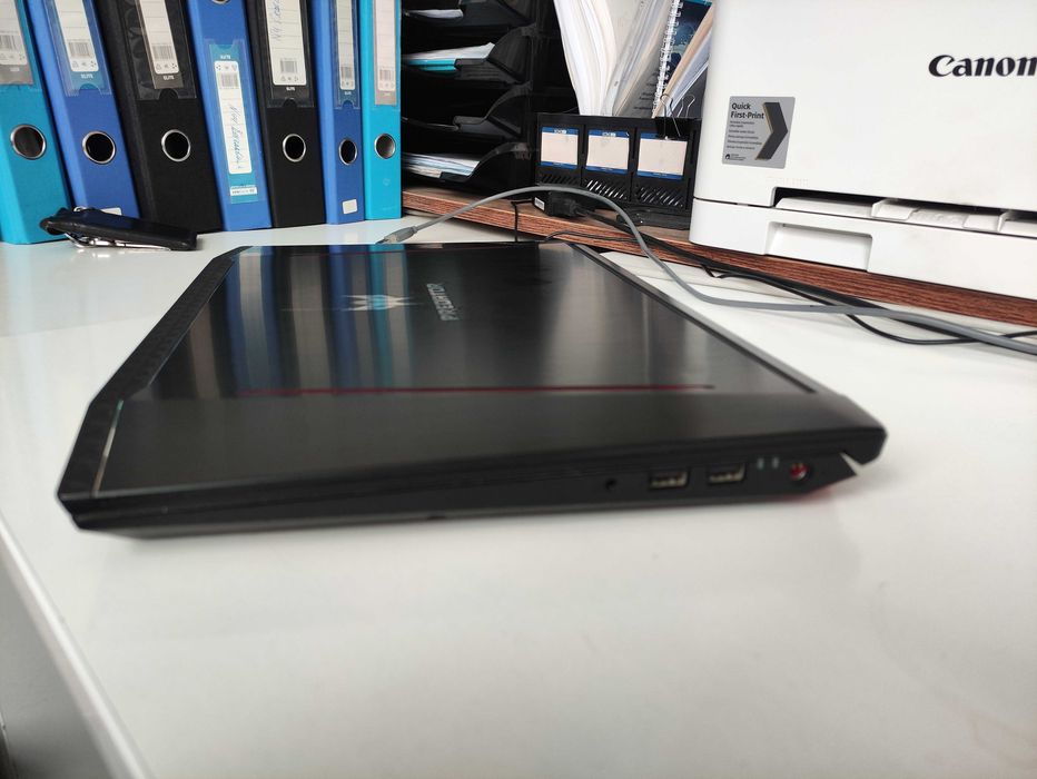 Acer Predator Helios 300 G3-572 IPS/i7/nVidia GTX 1060/512/16