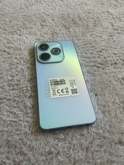Smartfon Infinix Hot 40i