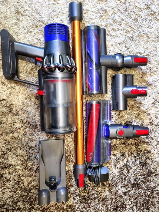 Пилосос Dyson v10