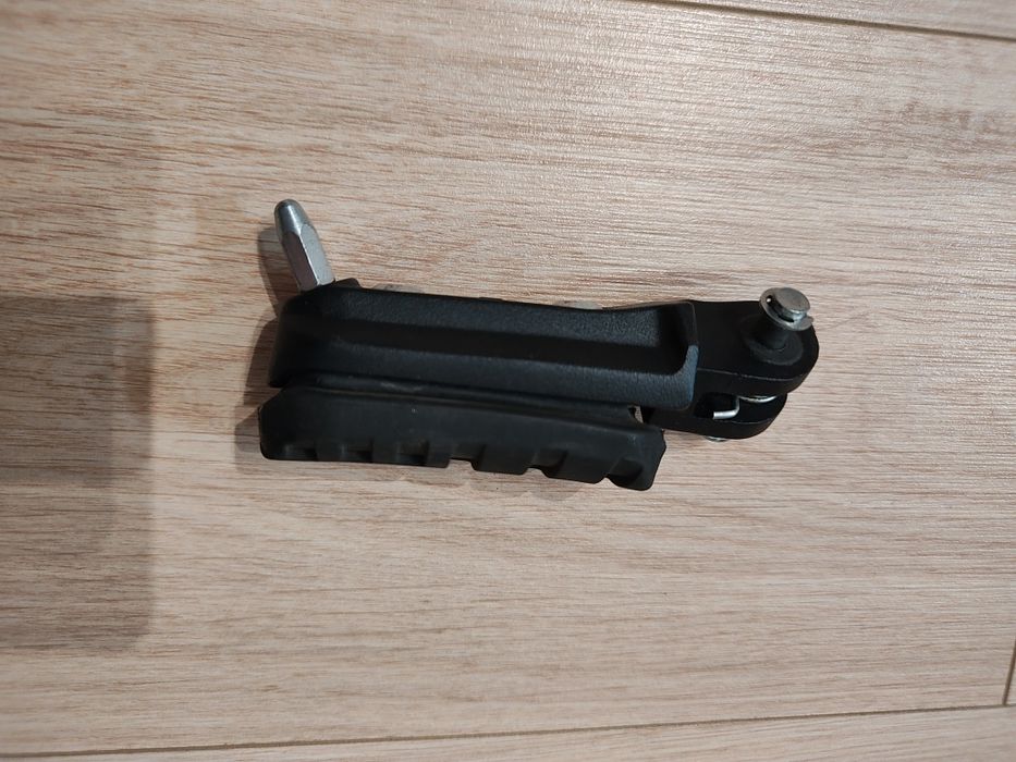 Podnóżek prawy kierowcy Voge 125R