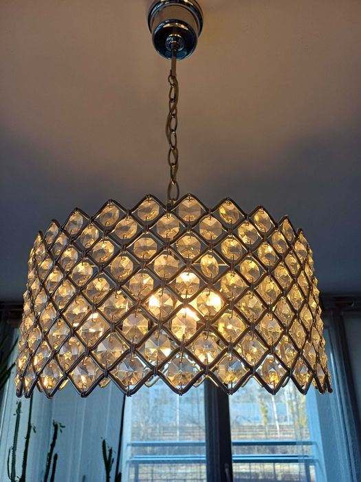 Zestaw eleganckich lamp z kryształkami