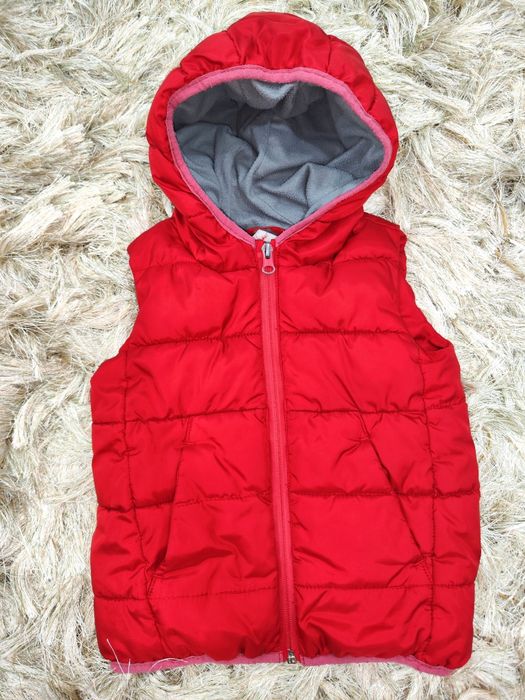 Жилетка дитяча(безрукавка)ZARA,шапка лопата,Koton Baby червона жилетка