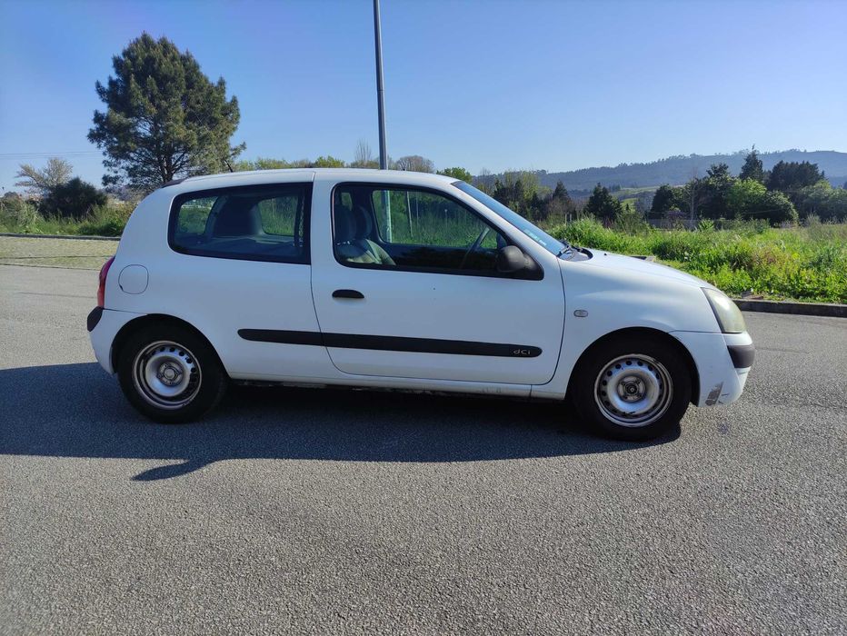 Renault Clio II 1.5 dCi Comercial – Económico e Fiável