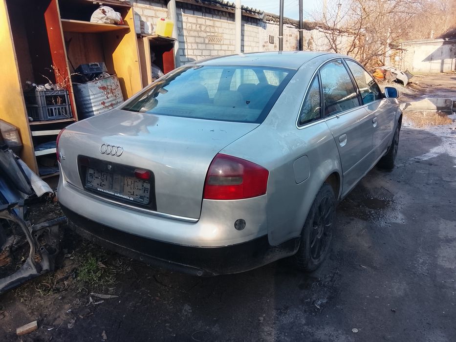 Крило Audi A6c5 . Розбор , є все.