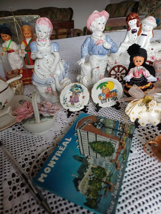 Peças decorativas diversas