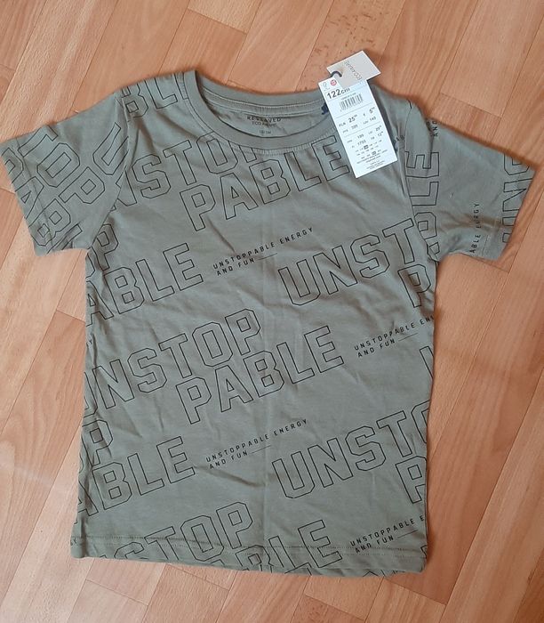 Футболка reserved