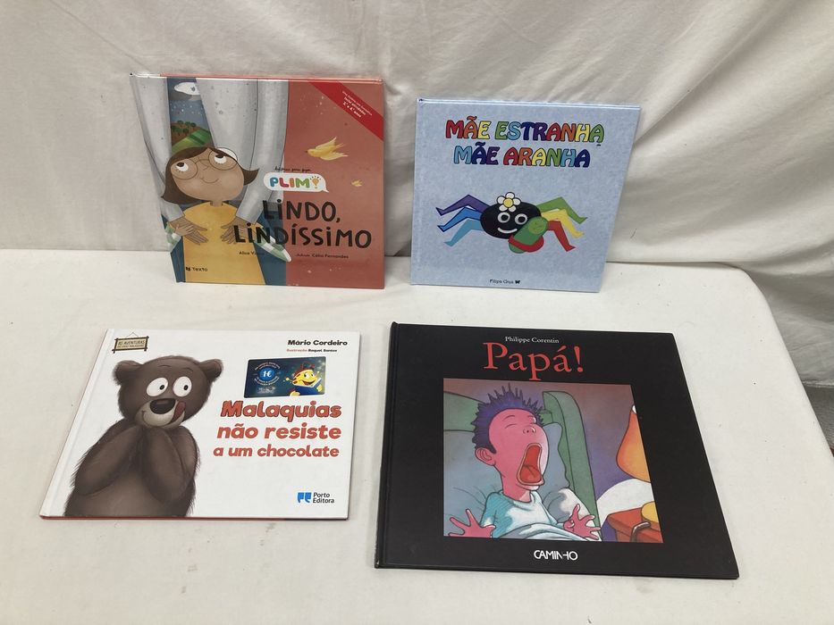 Livro Histórias de Aventura, de Gill Davies