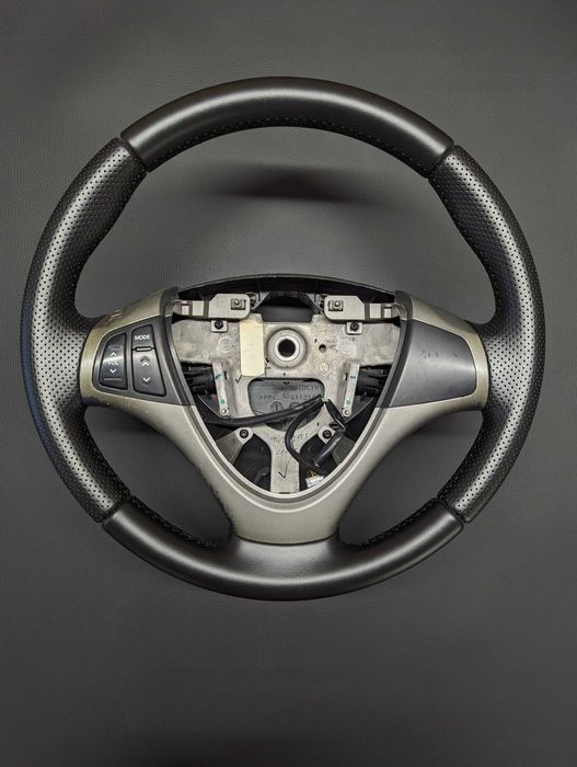 Kierownica Hyundai i30 świeżo obszyta