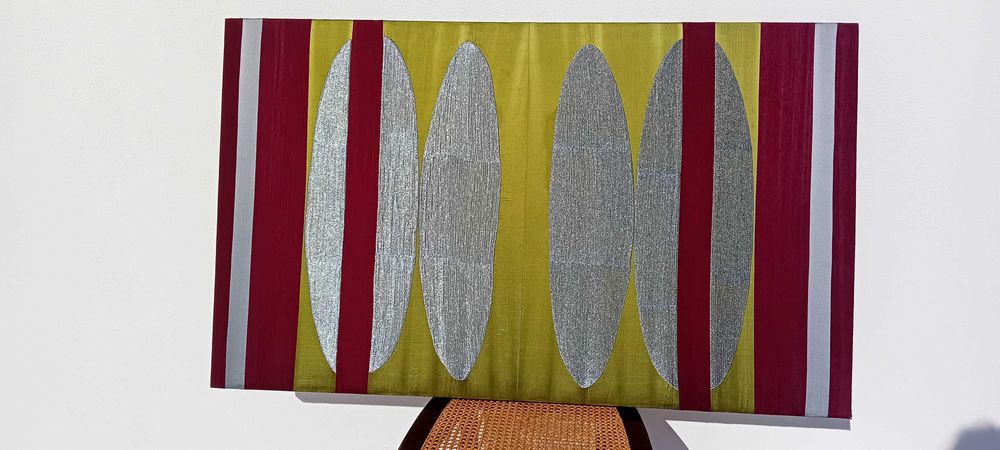 Painel forrado a tecido de seda 125 x 75 cms!