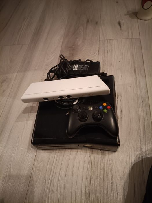 Xbox  360 z kinektem