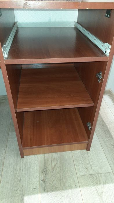 Продам комп'ютерний стіл