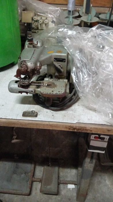 Máquinas de costura industriais