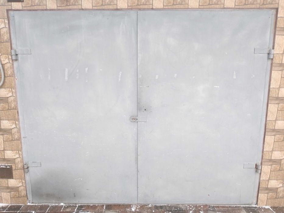 Гаражні ворота 2 шт.