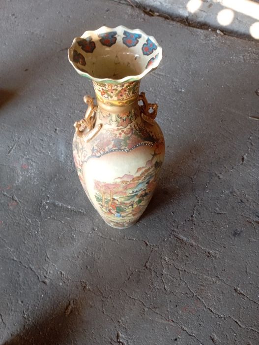 Vendo este jarao muito bonito bom estado