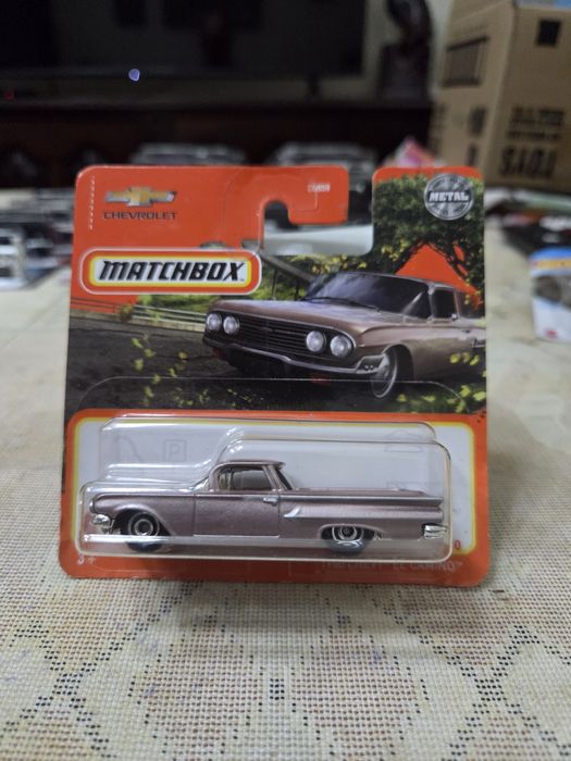 Varios  matchbox