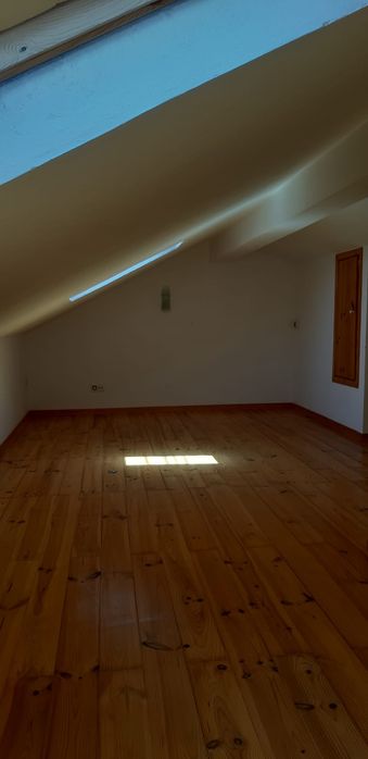 Moradia em Azoia Sesimbra com piscina como nova