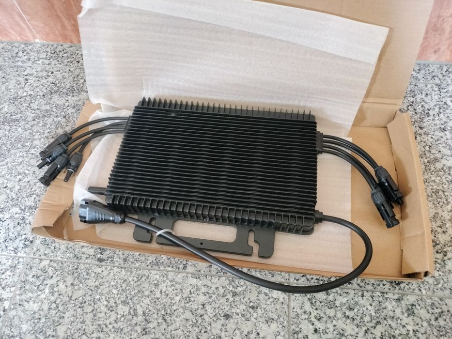 Micro inversor HoyMiles HMS 2000w