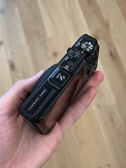 Nikon S9300 як НОВИЙ, повний комплект!