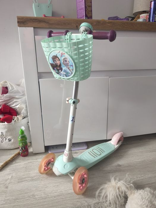 Hulajnoga z ELSA