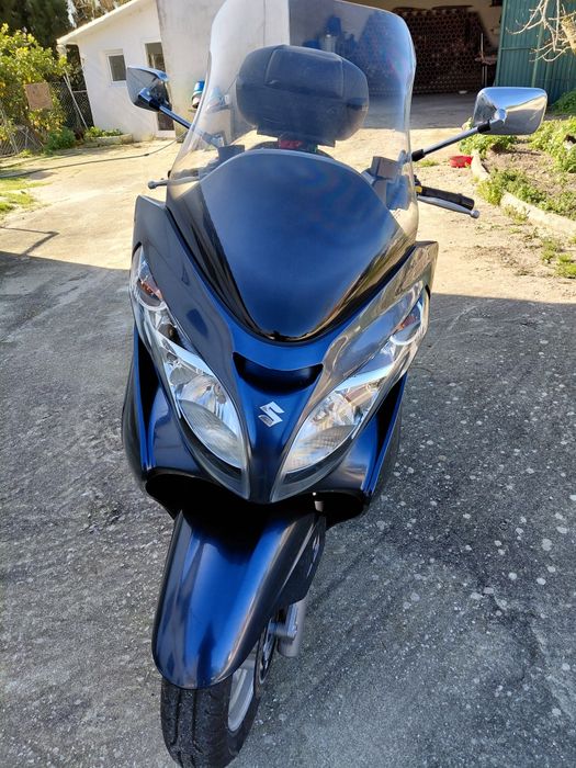 Mota suzuki burgman 400