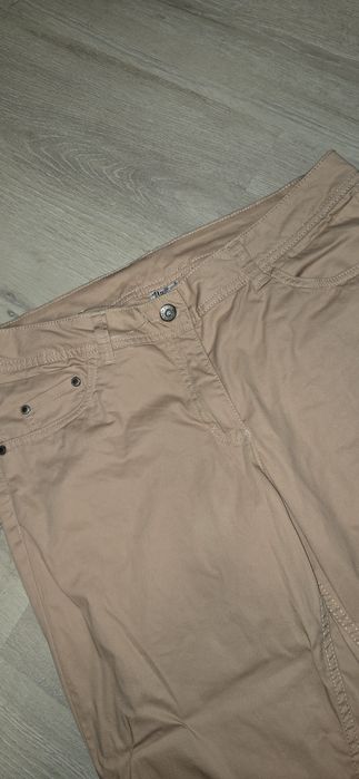 Spodnie beżowe damskie