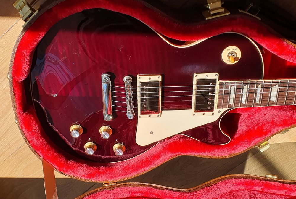 Gibson Les Paul Standard '60s Figured Top Translucent Oxblood