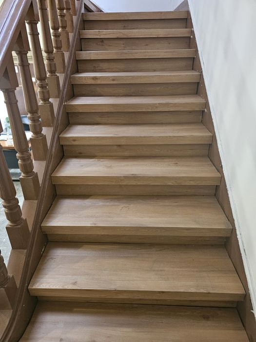 Aplicação de flutuante e vinilico