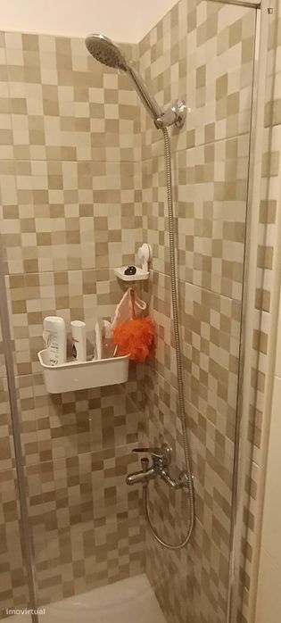 Quarto - localizado em Lisbon
