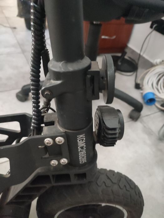 Продам самокат kugoog2pro