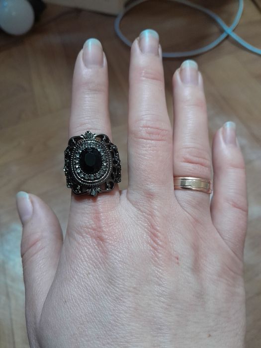 Кольца Эйвон винтажные.