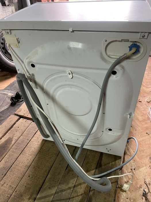 Пральна машина indesit