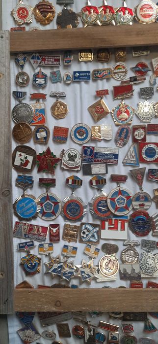 Продам значки власну колекцію