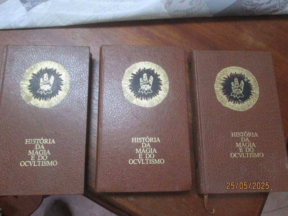 3 livros - História da magia e do ocultismo - vol. 11, 15 e 17