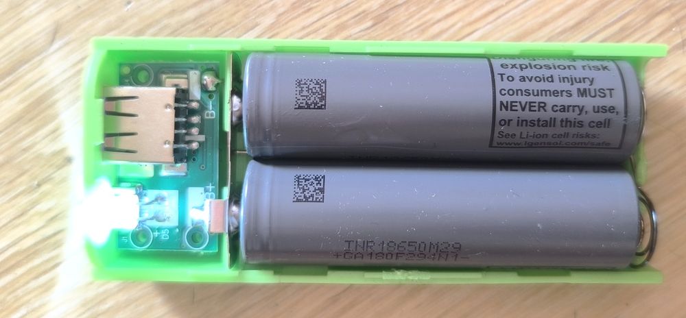 PowerBank 5800 mAh litowo jonowe ogniwa 2x LG