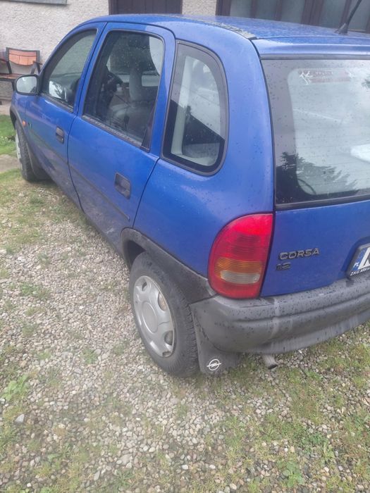 Opel corsa 1.2 okazja niski przebieg !!!