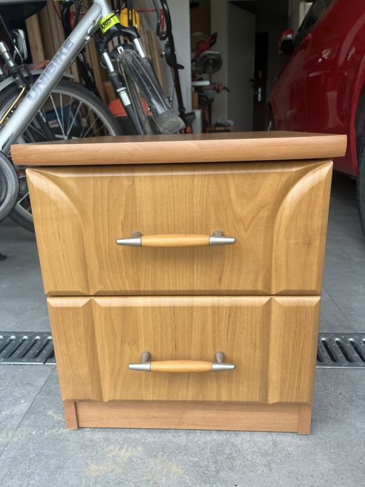 Szafka szafeczka nocna 1 sztuka