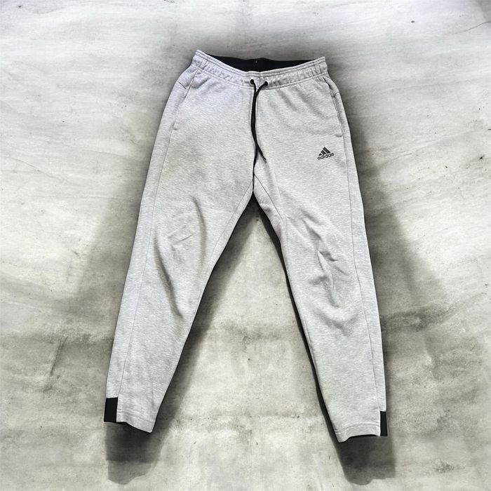 Dresy Adidas tech