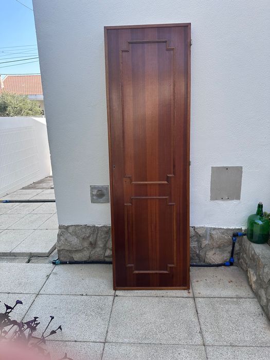 portas de roupeiro em madeira