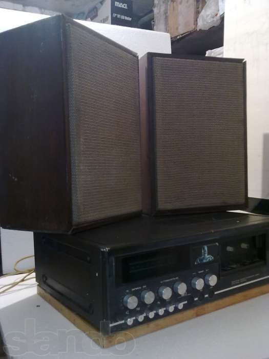 Кассетный магнитофон Маяк-233 с колонками