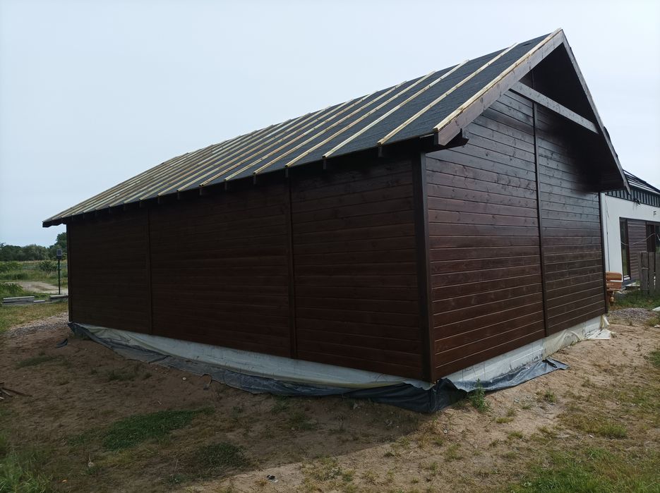 Garaż drewniany, wiata garażowa – solidność i styl w jednym!