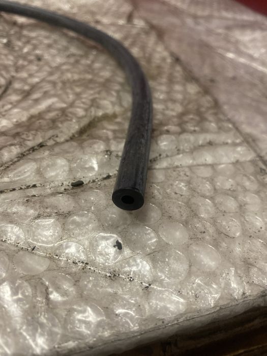 Kawasaki ZZ-R 250 / EX 250 wąż przewód chłodnicy C467