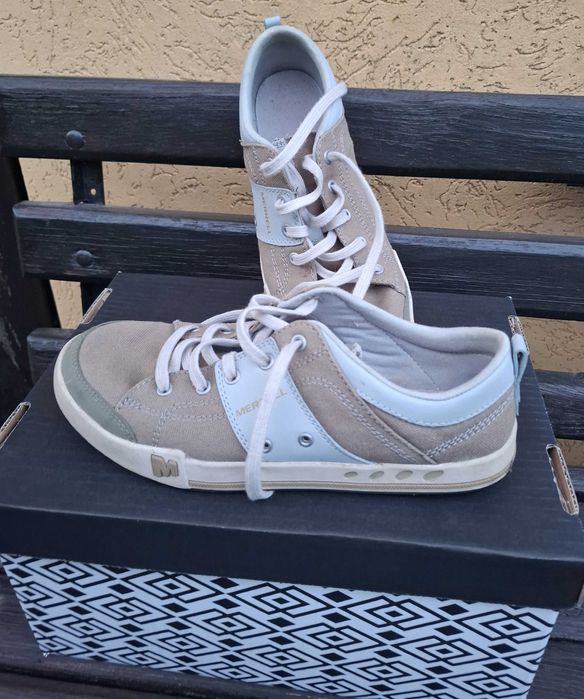 damskie buty merrell