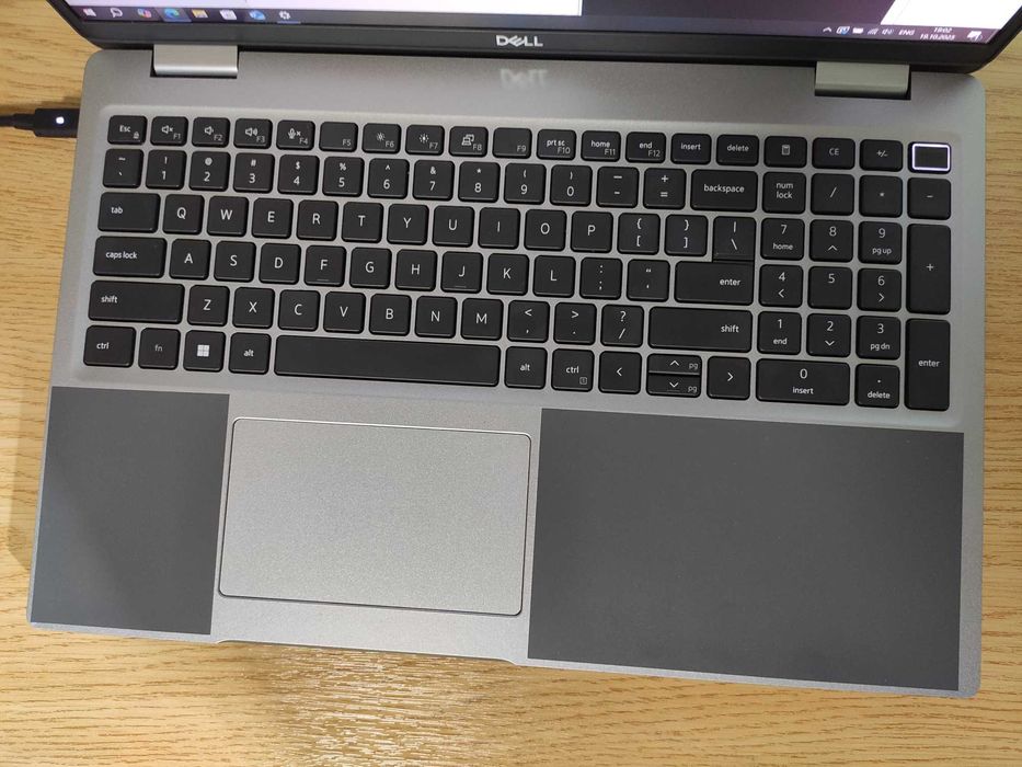 Dell Precision 3561 FHD IPS i7-11800H 32GB 512GB SSD Nvidia T1200