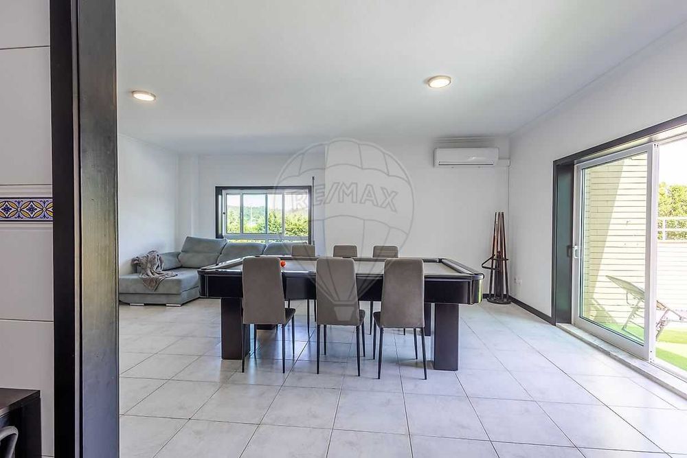 Apartamento T2 com terraço