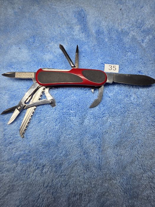 Wenger Evolution  Swiss Made – швейцарський ніж, мультитул